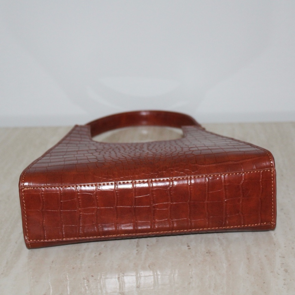 Brown Crocodile-Embossed Shoulder Bag Purse - Picture 16 of 16